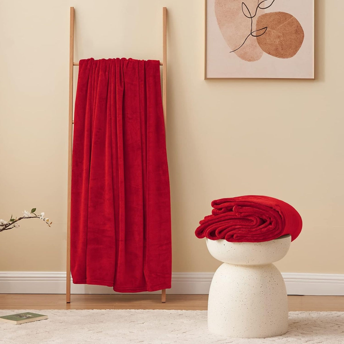 Plyšová deka Vømre - Red Embrace